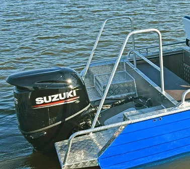 Алюминиевый катер WYATBOAT Неман 550 с каютой